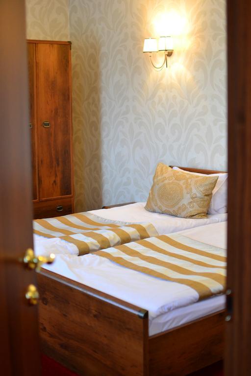 Kera Hotel Nesterenki Pokój zdjęcie