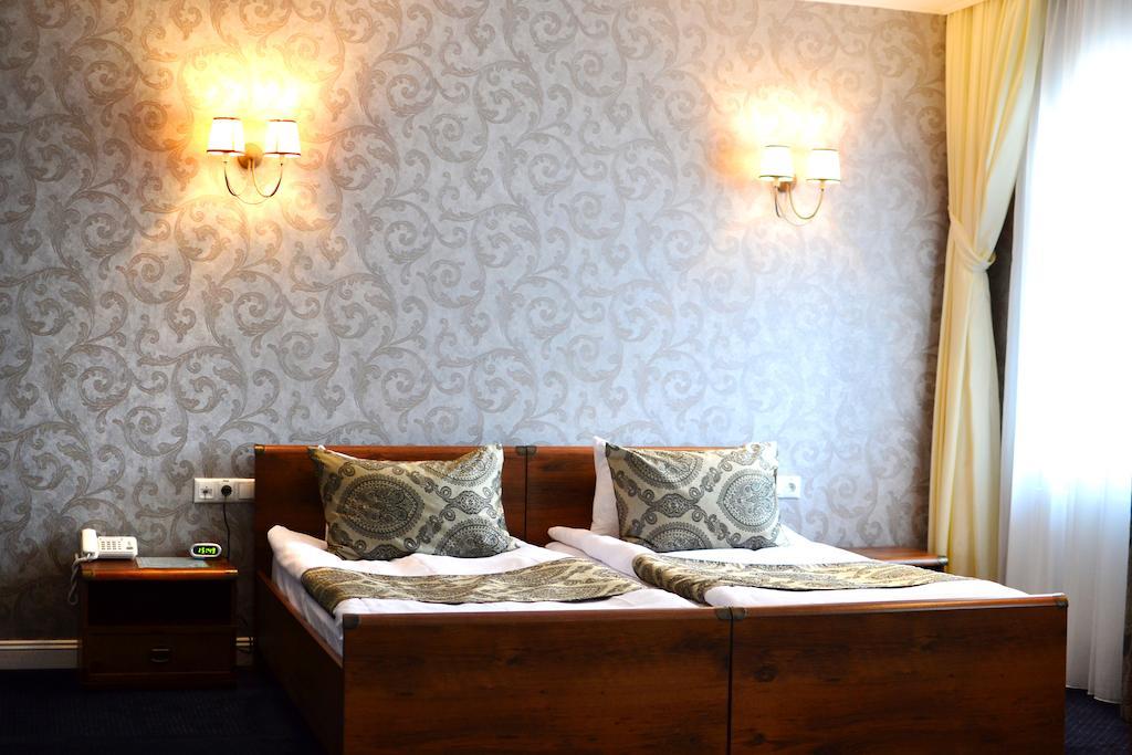 Kera Hotel Nesterenki Pokój zdjęcie