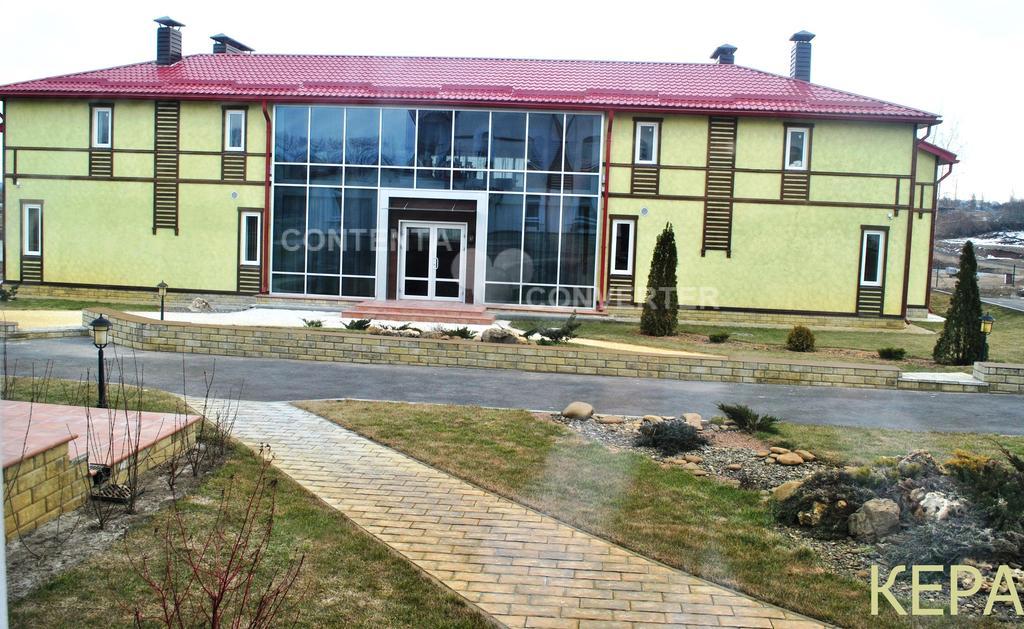 Kera Hotel Nesterenki Zewnętrze zdjęcie