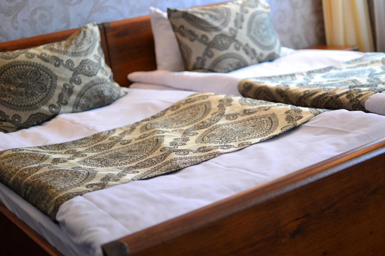 Kera Hotel Nesterenki Zewnętrze zdjęcie